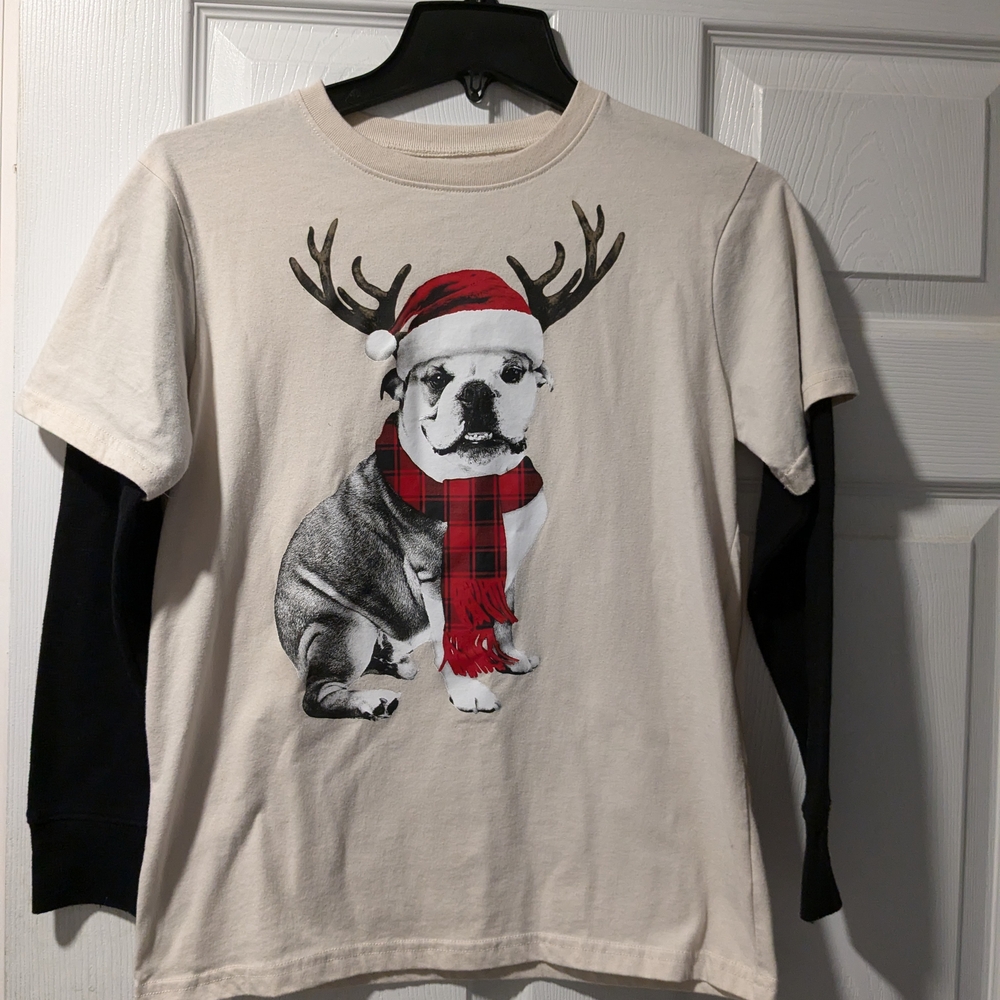 Festive Bulldog Graphic Tee